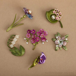 Birthday flower brooch, lily of the valley brooch, vintage brooch, wedding brooch, birthday gift for him, Christmas gift, New Year gift